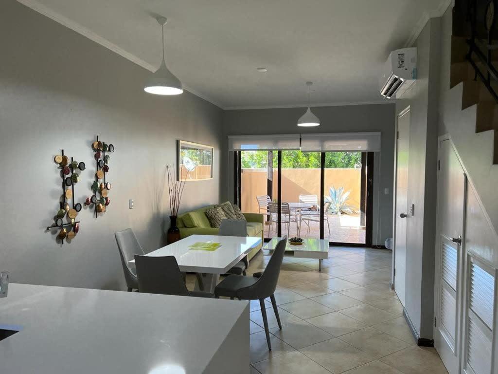Special House In Gold Coast With Private Jacuzzi Villa Palm Beach Bagian luar foto